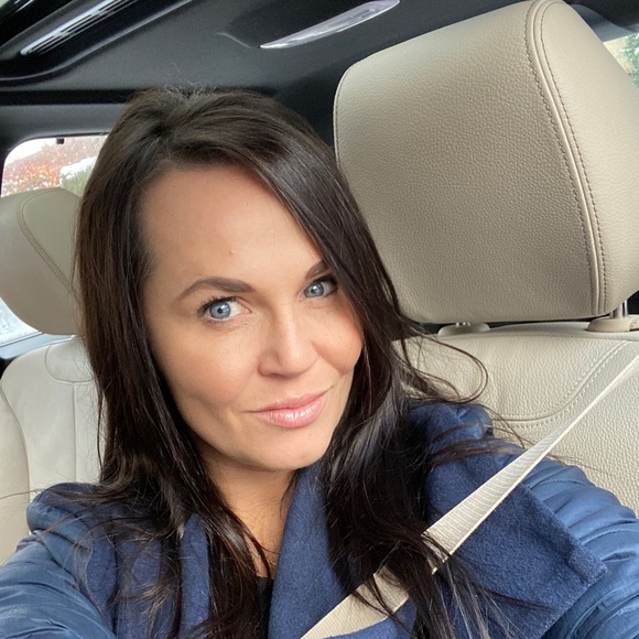 Meet your Posher, Tracy - Picture 1 of 1